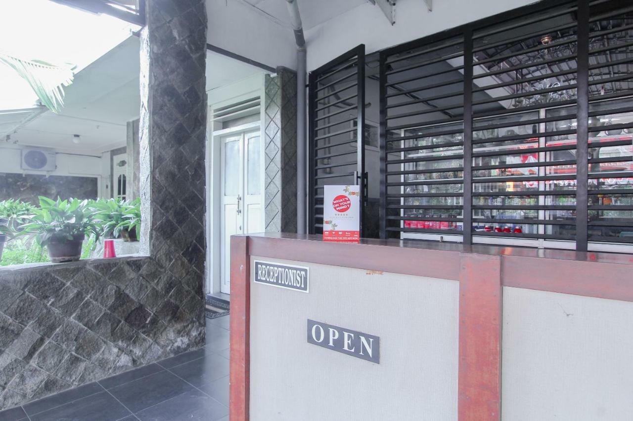 Oyo 1361 Singosari Family Residence Banyuwangi  Eksteriør bilde