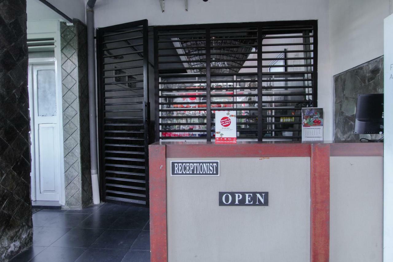 Oyo 1361 Singosari Family Residence Banyuwangi  Eksteriør bilde