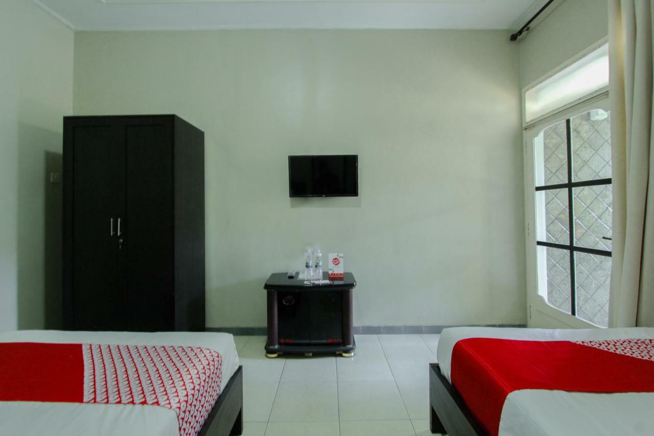 Oyo 1361 Singosari Family Residence Banyuwangi  Eksteriør bilde